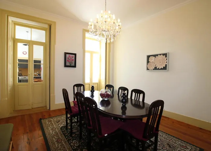 Vakantiehuis Casa 11 Cravos By Lovelystay Figueira da Foz