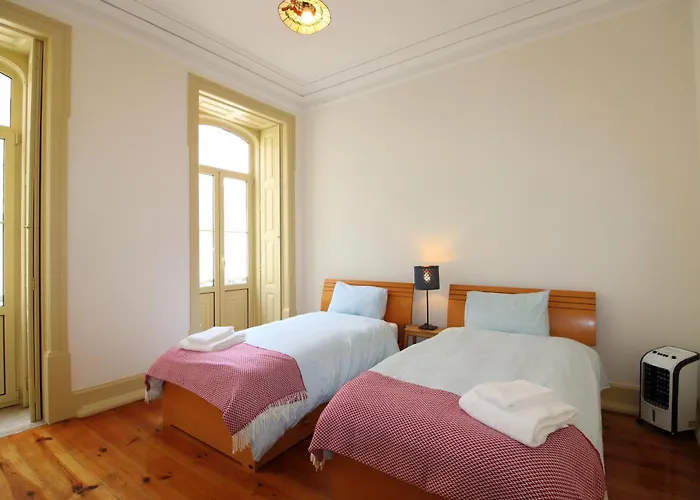 Vakantiehuis Casa 11 Cravos By Lovelystay Figueira da Foz